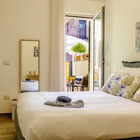 La Casa Di Provvy Apartment